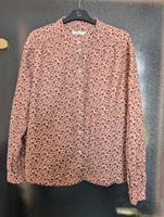 Damen Bluse mit Blumenmuster Größe 48 Hessnatur Sachsen - Limbach-Oberfrohna Vorschau