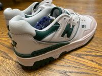 Neue Gr. 43 New Balance NB 550 grün weiß green white Schleswig-Holstein - Flensburg Vorschau