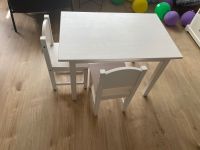Tisch und zwei Stühle von Ikea, weiß Kreis Ostholstein - Stockelsdorf Vorschau