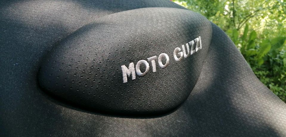 Moto Guzzi V85tt Giallo Mojave in Bingen