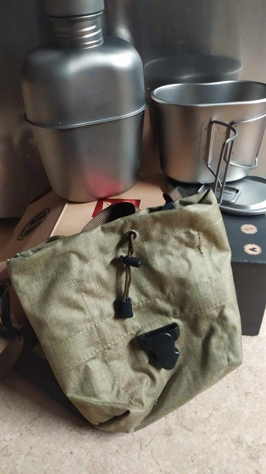 Keith Titanfeldflasche mit Feldflaschenbecher Molle Bushcraft in Hagen