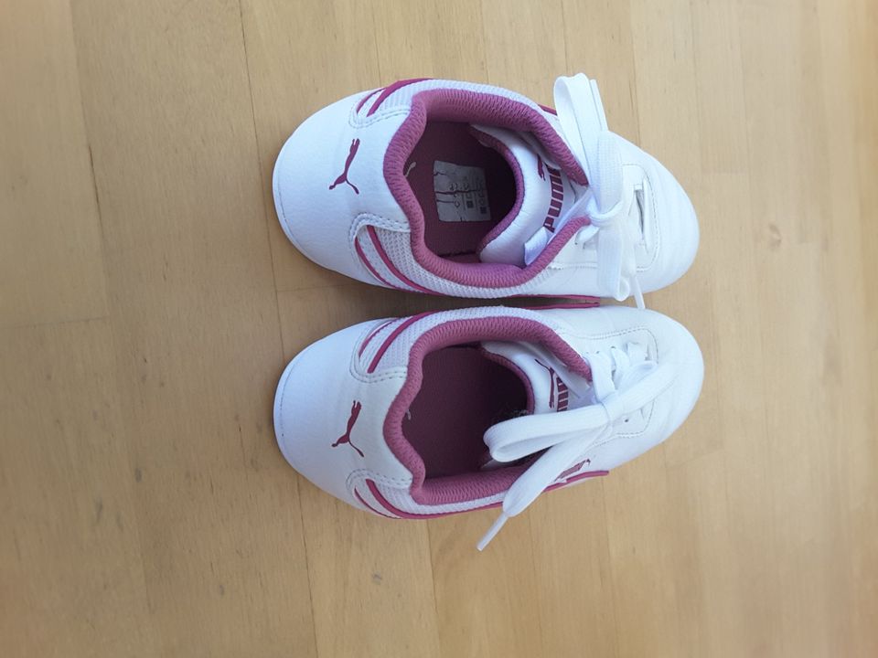 Sportschuhe Sneaker Hallenschuhe Puma weiß pink 36 37 wie NEU in Schwabmünchen