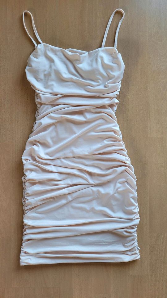 Figurbetonteskleid,  Kleid, minikleid in Wittlich
