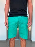 QS Bermuda Shorts Cargo Hose Stoffhose Grün Herren M Baden-Württemberg - Neckarsulm Vorschau