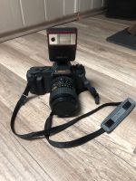 Spiegelreflexkamera von Canon mit Blitz Nordrhein-Westfalen - Schwalmtal Vorschau