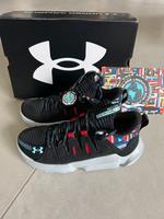 Under Armour Sportschuhe Flow Breakthru 4 BHM schwarz Hessen - Dieburg Vorschau