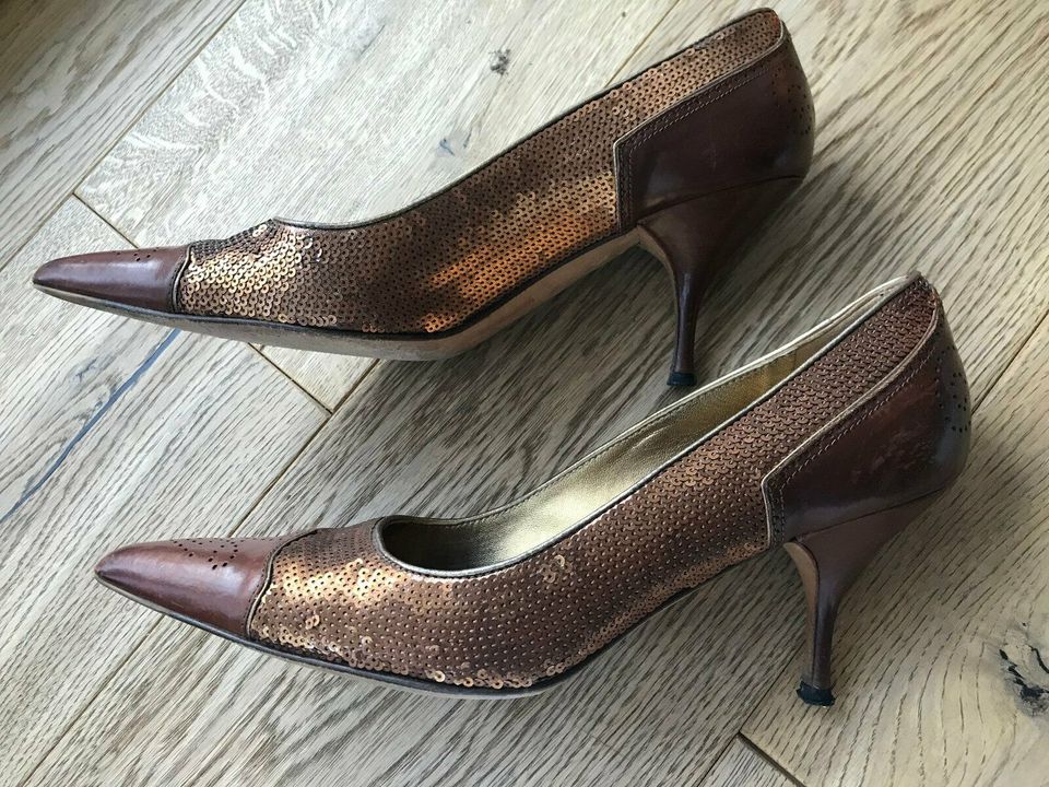 Prada Pumps Pailetten gold braun 37,5 guter Zustand in Hösbach