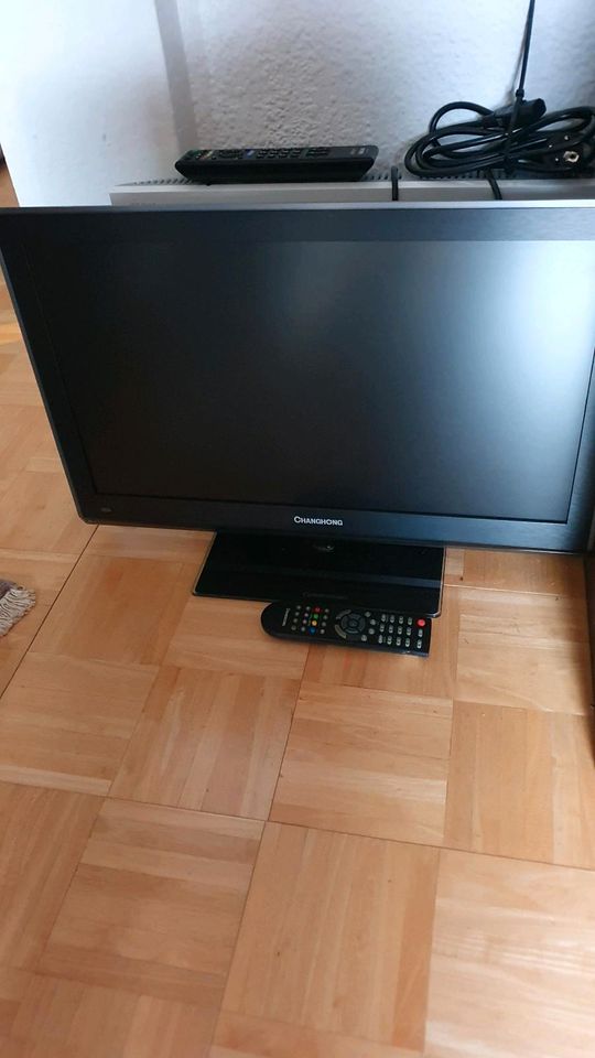 Fernseher in schwarz in Ahnsen