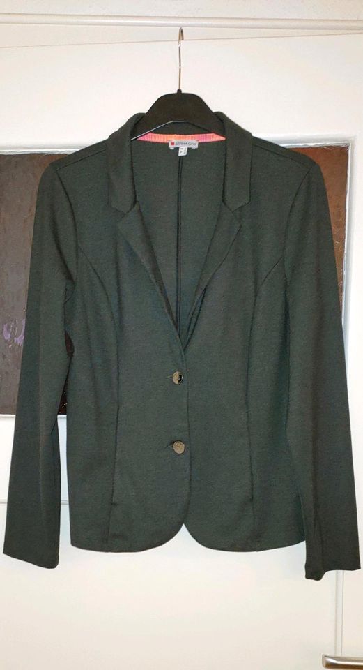 Street One Blazer oliv-grün Gr. 38 in Freiburg im Breisgau