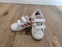 Addidas Mädchen Schuhe 22 Brandenburg - Borkwalde Vorschau