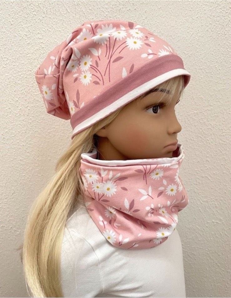 20% ❣️ Handmade ❣️  Beanie / Mütze / Loop / Haarband Set in Stralendorf