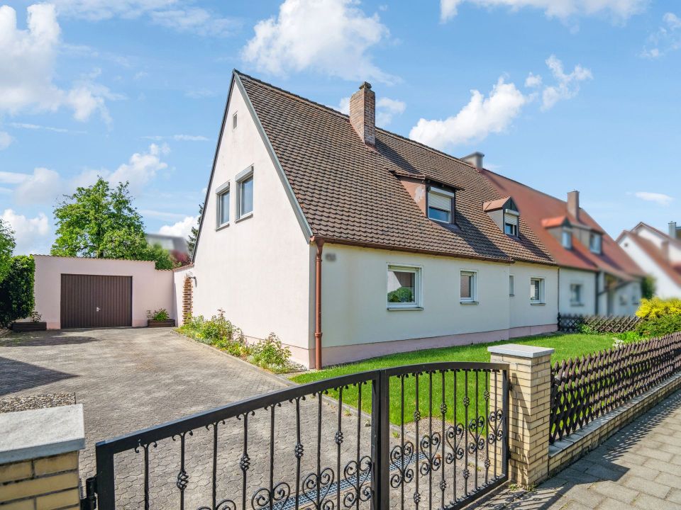 Traumgrundstück mit Altbestand in Regensburg Konradsiedlung in Regensburg