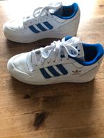Adidas Sneaker Gr. 39, neuwertig Nordrhein-Westfalen - Bünde Vorschau