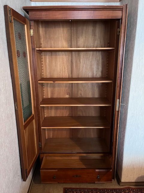 Schrank, Wäscheschrank, Drehtürenschrank, Vintage in Tapfheim