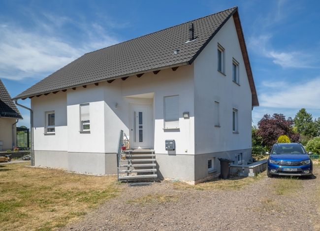Herrliches, individuelles Architektenhaus mit guter Energetik & 1A-Lage von DD Weixdorf zu verkaufen in Dresden