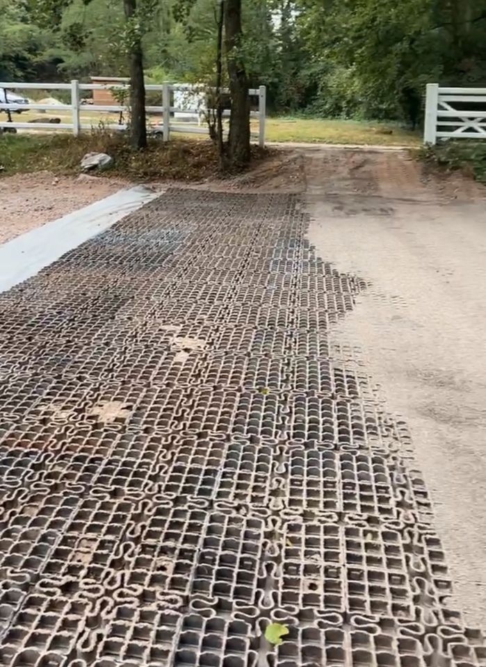 Verlegung von Paddockmatten Trittmatten Paddockplatten Pferde in Spiesen-Elversberg