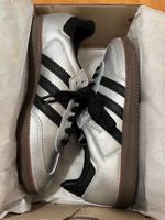 NEU - ADIDAS Samba Gr. 36 2/3; Gr. 4 Silber NEU Thüringen - Weimar Vorschau