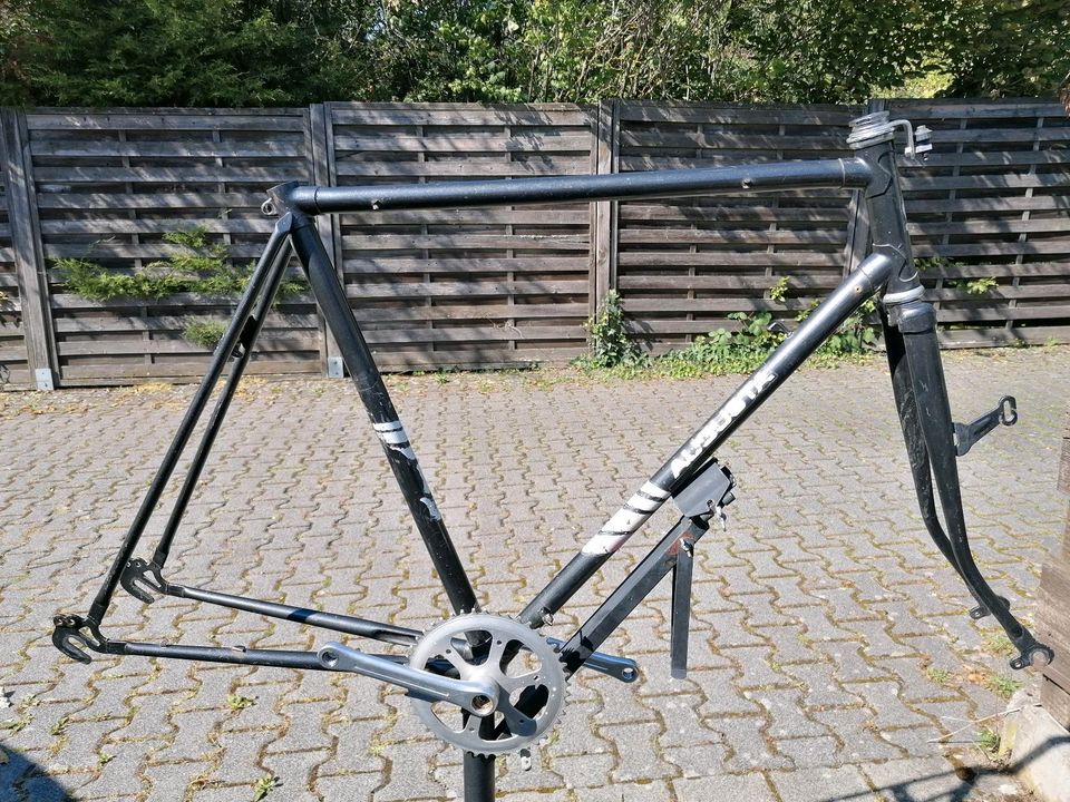 Rennrad Rahmen Augusta RH 55 schwarz vintage in Hessen - Hanau |  Herrenfahrrad gebraucht kaufen | eBay Kleinanzeigen ist jetzt Kleinanzeigen