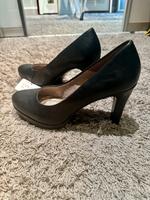 Tamaris Pumps schwarz Gr. 41 neu Nordrhein-Westfalen - Krefeld Vorschau