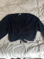 Pulli S schwarz etwas Bauchfrei Strickpulli Obervieland - Habenhausen Vorschau