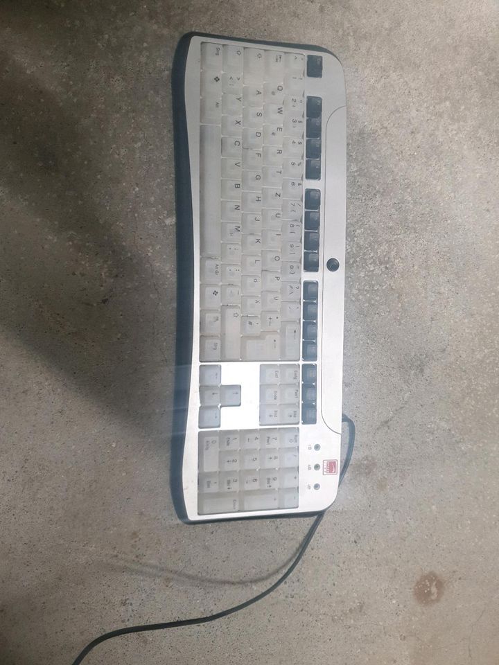 PC Tastatur in Wurmlingen