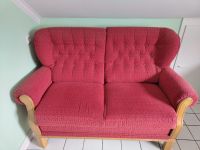 Altes Zweisitzer Sofa in rot Nordrhein-Westfalen - Schloß Holte-Stukenbrock Vorschau