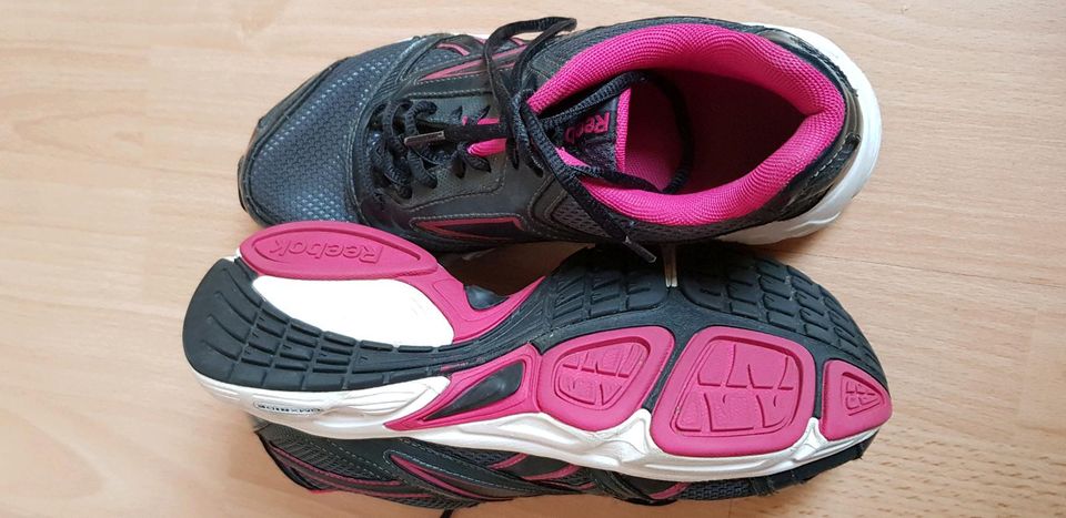 Reebok DMX Ride Damen Laufschuhe Walking Schuhe Gr. 4,5 = 37,5 in Duisburg