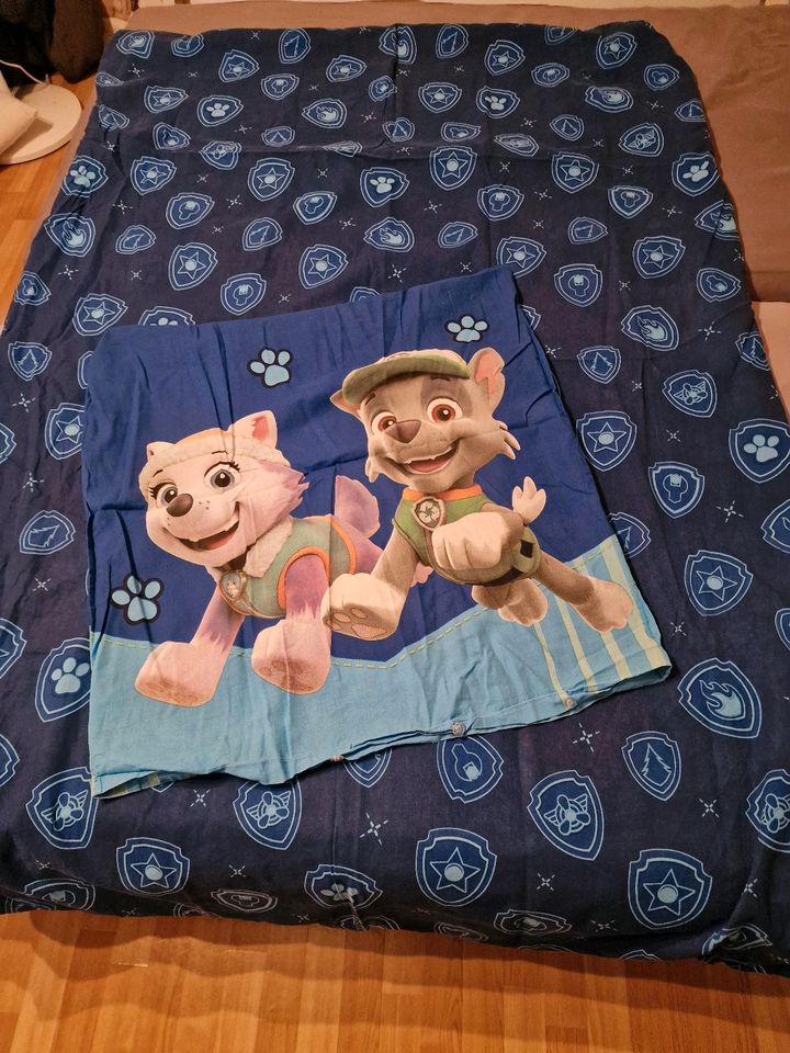 Bettwäsche 135 x 200 von Paw Patrol (10 Euro Vb pro Bettwäsche) in Bünde