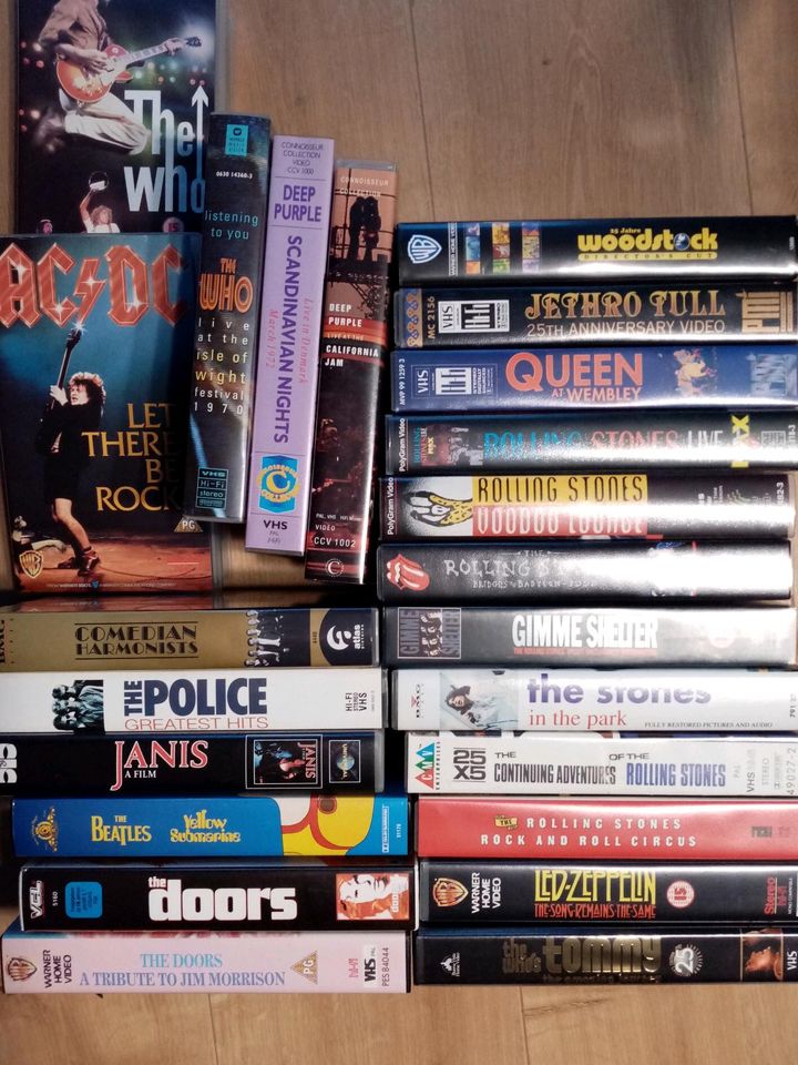 VHS  Musik Konvolut Stones Who AC/DC Doors Police Queen Purple in Deutsch Evern