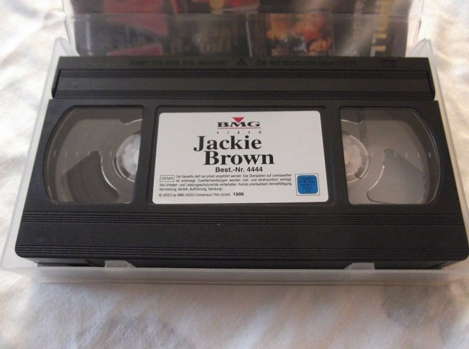 3 VHS Videos "Sieben", "Der Schuh des Manitou", "Jackie Brown" in Duderstadt