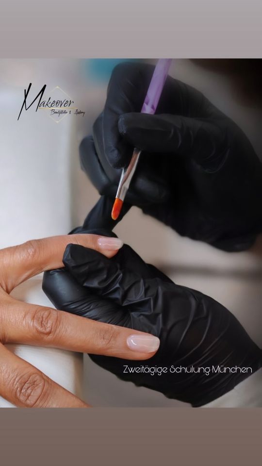 Gruppenschulung Nageldesignerin Nagelstylistin 22.-23. Juni in Kempten