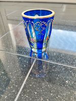 Vintage Kobaltblaue Vase mit Goldrand und Goldapplikationen Niedersachsen - Soltau Vorschau