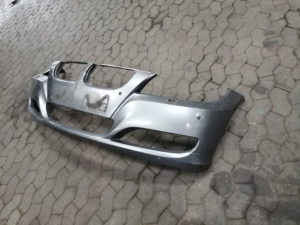 ORIGINAL BMW 3ER E90 E91 LCI FACELIFT STOSSTANGE BUMPER VORNE in Hilden