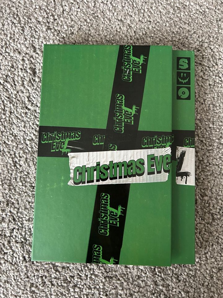 Christmas Evel Stray Kids Album + Poster, ohne Pcs in Hermeskeil