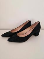 KIOMI Blockabsatz Leder Pumps Damenschuhe Gr. 40 Niedersachsen - Stuhr Vorschau