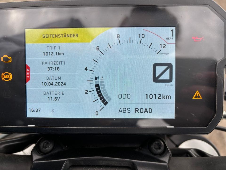 KTM 125 Duke neuwertig ( nur 1050 km !) in Hildesheim