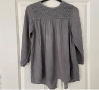 H&M Bluse Hemd grau 164 Spitze Nordrhein-Westfalen - Königswinter Vorschau