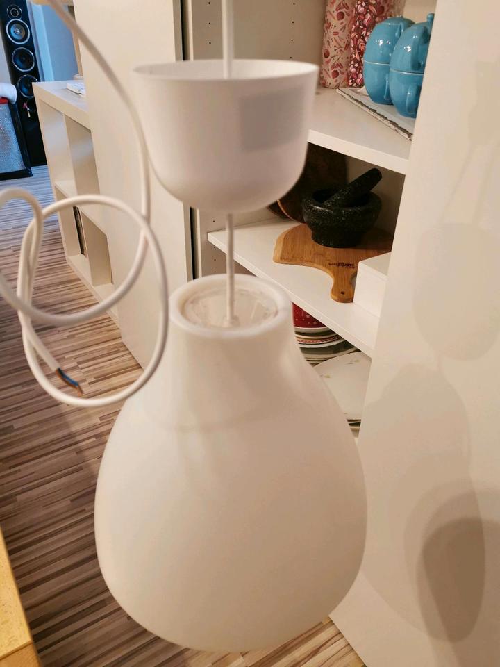 Ikea Lampe weiß in Ottersberg