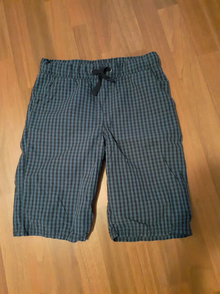 Jungen Shorts in Aurich