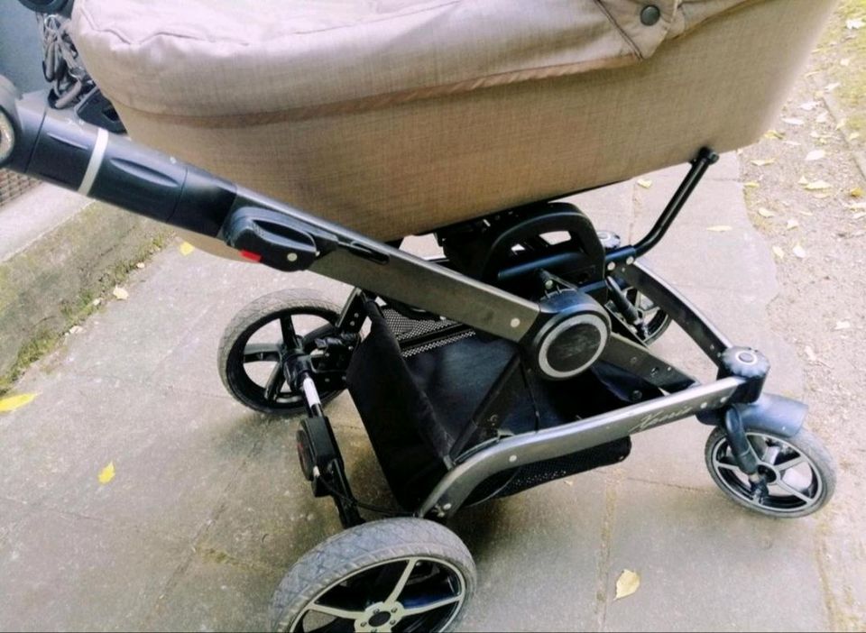 Kinderwagen und Buggy mit Zubehör in Dresden