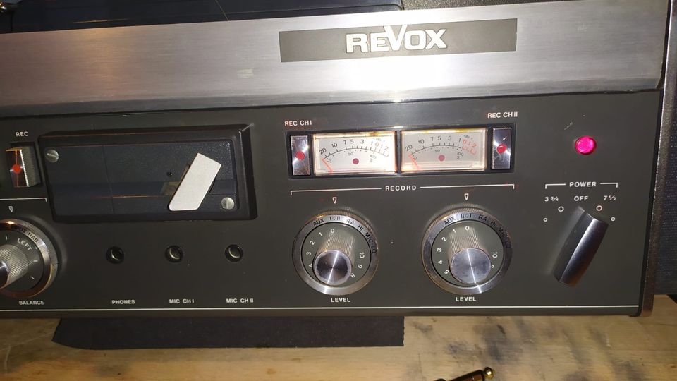 Revox A77 MKIII revidiert, mit A77 MKIV Front und Knöpfe in Laufenburg (Baden)