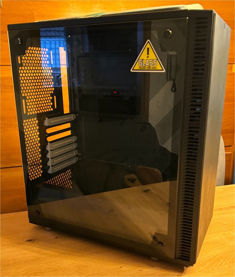 Fractal Design Define C TG - PC Gehäuse mit Glasfenster in Netphen