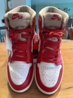 Nike Air Jordan 1 Retro High OG rot grau Gr. 41 UK 7 Damen Nordrhein-Westfalen - Oerlinghausen Vorschau