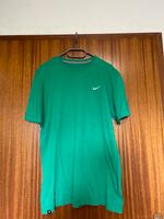 Grünes Vintage Nike Tshirt Hessen - Bad Emstal Vorschau