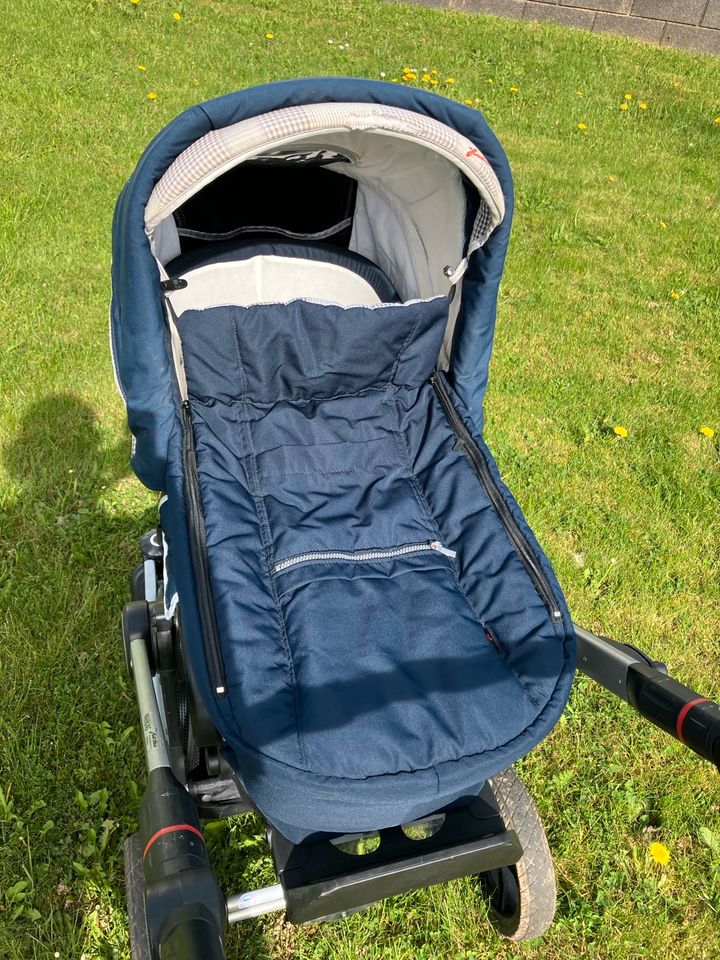 Hartan Xperia Kinderwagen Kombikinderwagen Navy blau in Bekond