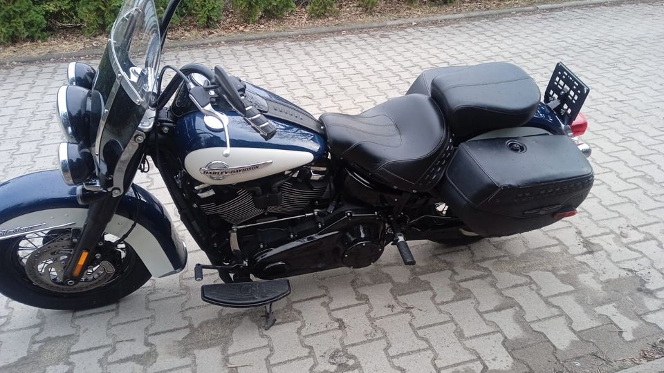 Harley Davidson Heritage Softail Slim Deluxe in Reutlingen