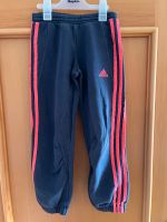 Adidas Sporthose Jogginghose dunkelblau/pink Größe 116 Bayern - Holzkirchen Vorschau