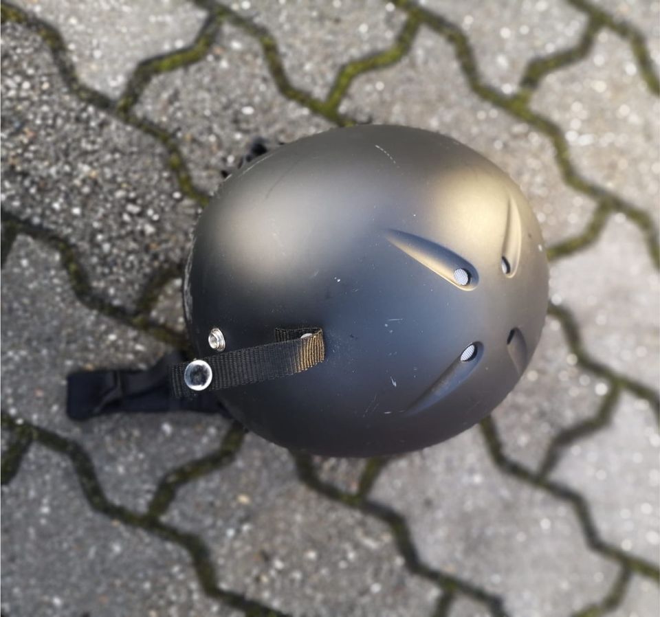 Skihelm L/XL schwarz von K2 in Lübben