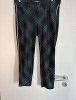 Stoffhose von Cambio Größe 42 blau-schwarz-grün-gemustert Hessen - Ehringshausen Vorschau