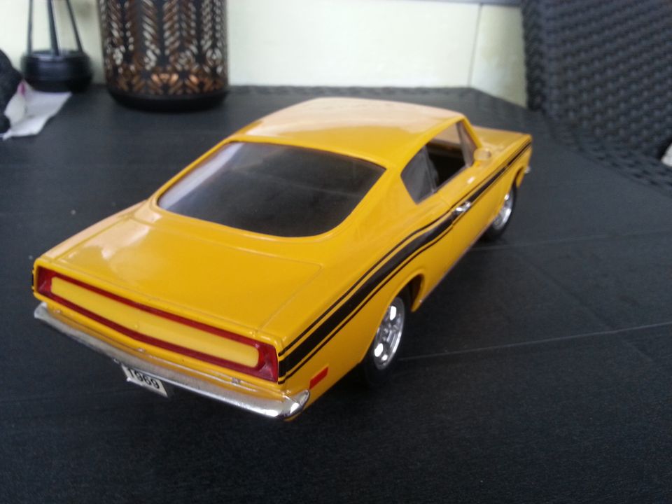 Modellauto 1969 Plymouth Barracuda 1:18 in Kernen im Remstal